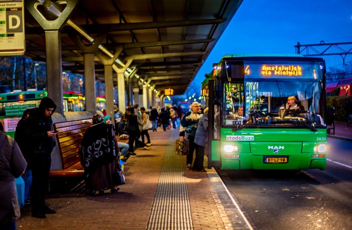 Het busstation van Dordrecht.