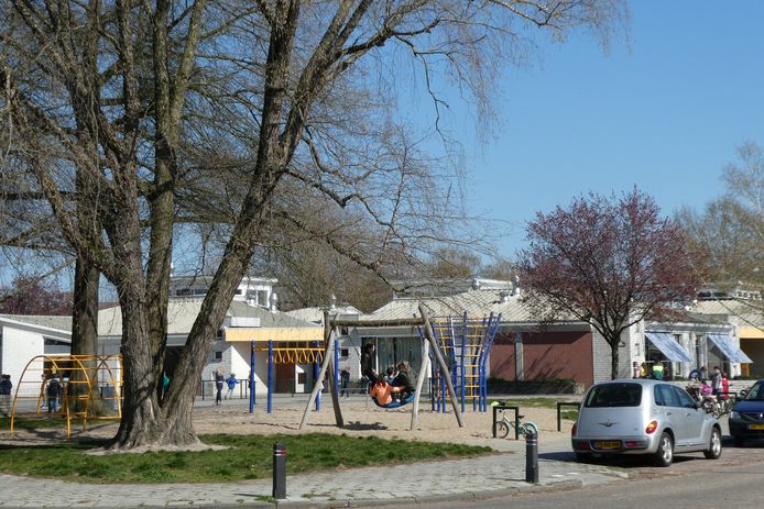 Er komen meer parkeerplaatsen bij De Wegwijzer.