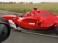 Politie zoekt bestuurder die met ogenschijnlijke Formule 1-auto op snelweg Tsjechië rijdt