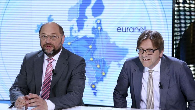 Kandidaten voor het voorzitterschap van de Europese Commissie. Links Martin Schulz en rechts Guy Verhofstadt. Beeld reuters