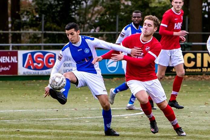 Samad Ezafzafi  (l) komt dit weekeinde niet in actie met Be Qucik Zutphen.