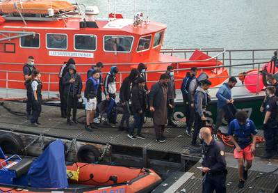 154 migranten gered die Kanaal wilden oversteken naar Engeland