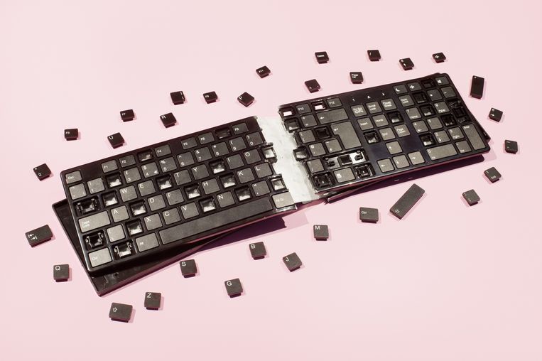 Handig: zo maak je je toetsenbord gemakkelijk schoon Beeld Getty Images