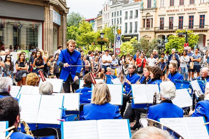 Utrecht Blaast Buiten festivalorkest.