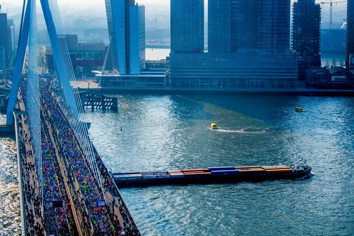 De marathon kan op 5 april niet doorgaan in Rotterdam.