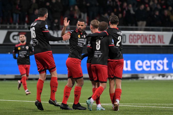 Excelsior viert feest.