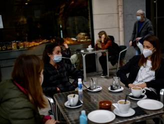 Spanje verplicht mondmasker totdat virus "definitief overwonnen" is