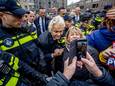 Beeld ter illustratie: PVV-leider Geert Wilders op campagne in Spijkenisse, een van de plaatsen die hoog scoort als het gaat om de buitenstaanders-index.