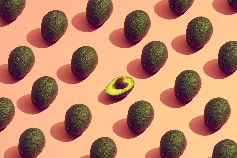 Zoveel calorieën zitten er een avocado (en dit is hoeveel je er per week mag eten)  Beeld Getty Images