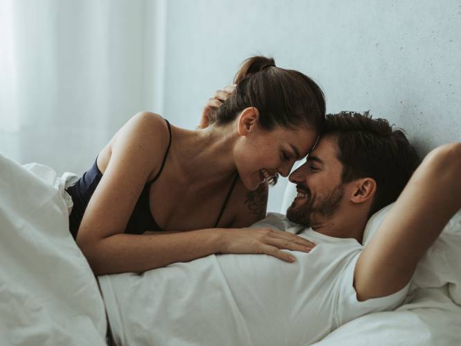Van mindful masturberen tot penismassage: dit willen mannen écht in bed. Expert: “Onthoud: de penis moet niets”