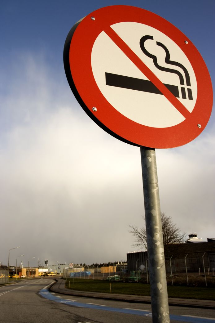 Een rookverbod kan de organisatie van de avondvierdaagse in Biddinghuizen niet instellen. Wel doet ze een dringende oproep aan ouders, begeleiders en vrijwilligers om niet te roken tijdens het kinderevenement.