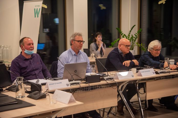 De Open Vld-leden fractie op de gemeenteraad van dinsdagavond. Johan D'Hauwe, Paul Lauwers, Peter De Backer en Rene Van Der Haeghen.