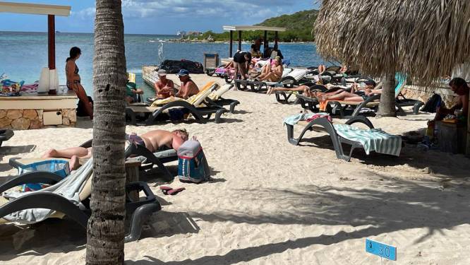Nederlanders genieten ondanks corona van vakantie op Curaçao