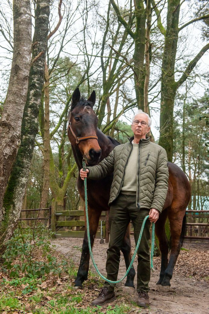 Berend is bijna 72 jaar, zijn paard Savoie 28. Samen wordt de combinatie uit Ermelo dus 100 jaar en dat viert ze volgende week.