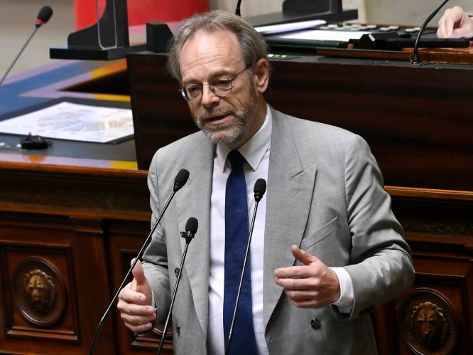 Kamer debatteert over State of the Union: “De middenklasse krijgt peanuts toegeschoven, maar moet voor 600 miljoen euro in de eigen buidel tasten”