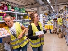 Supermarkt Oostkapelle hoopt in juli ook de zondag weer open te zijn
