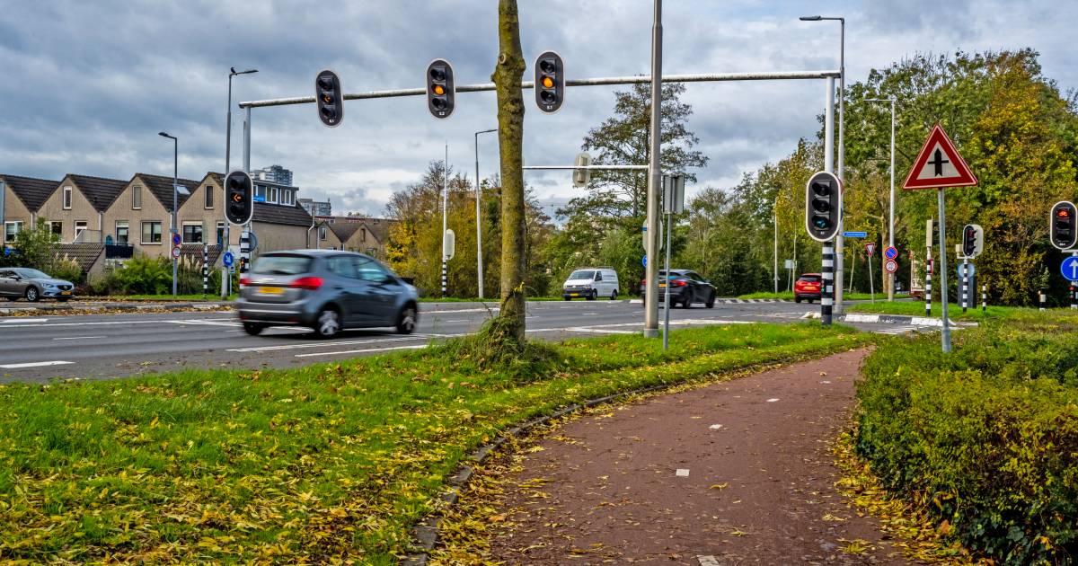 Vuurwerkverbod zorgt voor gekke situatie: aan de ene kant van de straat mag het, aan de overkant niet