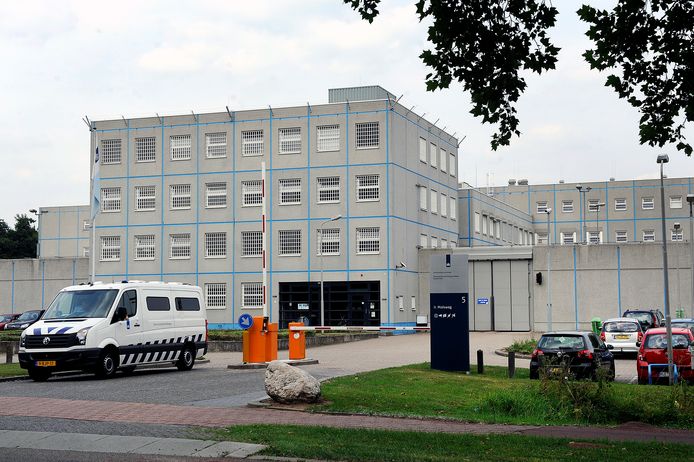 PI Arnhem-Zuid, in de volksmond Blue Band Bajes.