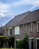 ED20220516-0005 Eindhoven Nicky de Jonge en Paul Janssen hebben hun dak aan de buitenkant laten isoleren. Dat bleek lastiger dan gedacht omdat de gemeente niet mee wilde werken.