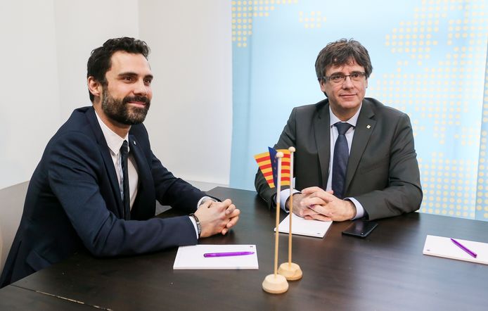 Puigdemont zat vanmiddag samen met de Catalaanse parlementsvoorzitter Roger Torrent.