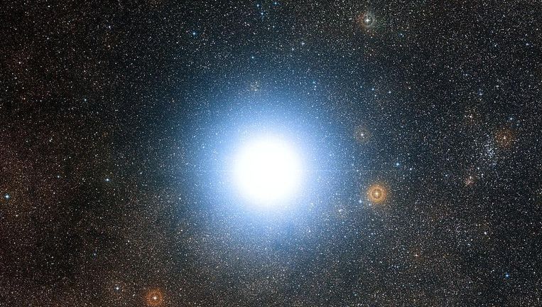 Alfa Centauri. Beeld Digitized Sky Survey
