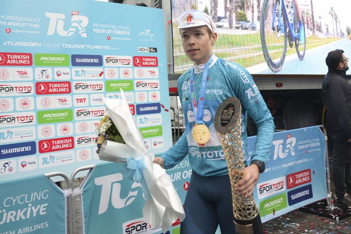Frank van den Broek kroonde zich verrassend tot eindwinnaar van de Ronde van Turkije.
