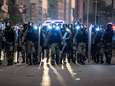 Grimmige sfeer in Hongkong: politie vuurt waarschuwingsschoten af naar actievoerders 