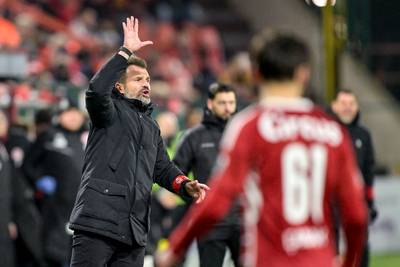Une défaite à domicile contre la lanterne rouge: le Standard se loupe pour la première d'Ivan Leko
