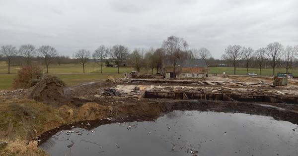Na ophef over mestvijver moet Landgoed Laag Heukelom nu rekening met de oeverzwaluw houden