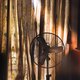 Raar maar waar: op déze plek kun je het best de ventilator neerzetten in de slaapkamer