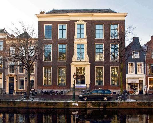 Het Leidse Rapenburg waaraan ook Leidens grootste studentenvereniging Augustinus is gevestigd.