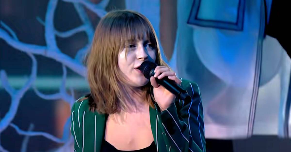 Van Frituur Naar Songfestival Rotterdamse Emmie Vervangt Zieke Zangeres Van Deelnemer Oekraine Aftellen Naar De Finale Van Het Songfestival Ad Nl