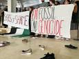 Manifestation des étudiants des organisations End Fossil Gent et Ghent Students For Palestine à l'UGent ce 3 mai.