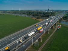 Man wil nóóit meer autorijden nadat hij achterop motorrijder klapt op A12: ‘Het is klaar’