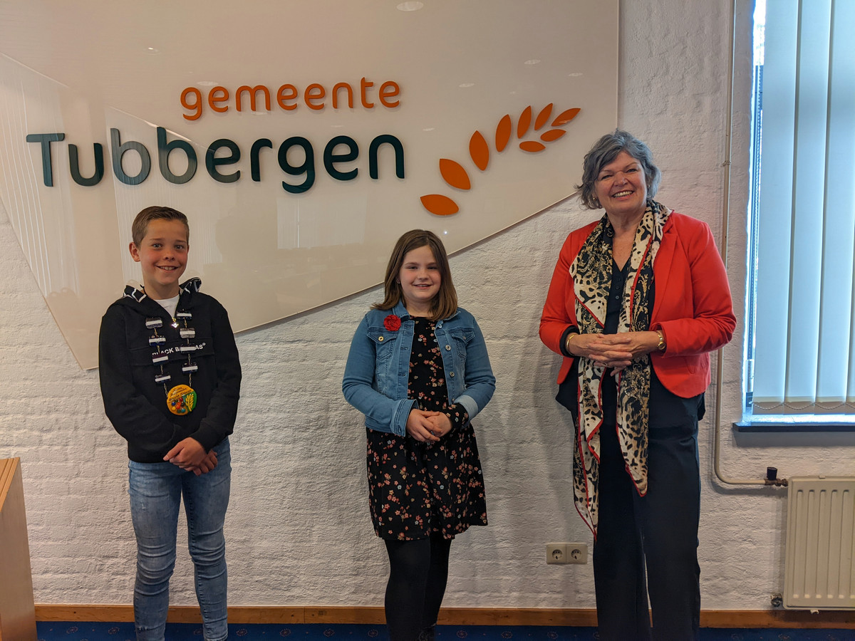 Interpretatie Toerist Beschrijven Annemijn (10) nieuwe kinderburgemeester in gemeente Tubbergen: ze kan goed  luisteren en heeft goede ideeën | Foto | tubantia.nl