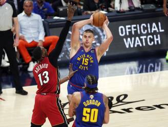 LIVE NBA FINALS. Sterspeler Jokic leidt Denver Nuggets naar eerste zege tegen Miami Heat