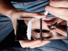 Snuifje cocaïne populair onder Oldenzaalse drugsgebruikers en waarom werd het geluid weggedraaid bij de zingende raad?  
