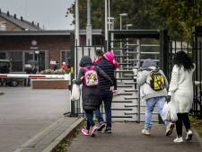 Broekers-Knol belooft snel 500 extra opvangplekken na bezoek aan Ter Apel: ‘Dit kan gewoon niet’