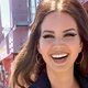 Lana Del Rey: 'Ik ben echt een wandelend cliché: ik doe aan yoga, volg spinning en ga mediteren'
