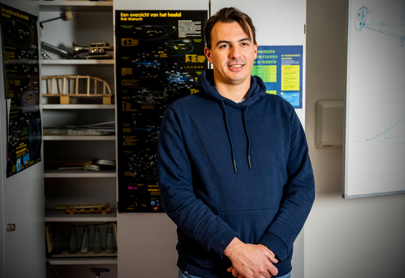 Deze docent ziet niets in mobielverbod: ‘Rest van hun leven hebben ze ...