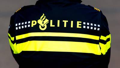 Families gaan elkaar te lijf op straat, politie zoekt getuigen