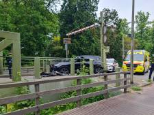 Voor de tweede dag op rij aanrijding bij spoorbrug in Enschede