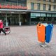 Stadsdeelkantoor Oost vernield en beklad: ‘AH uit de Lutkemeer’