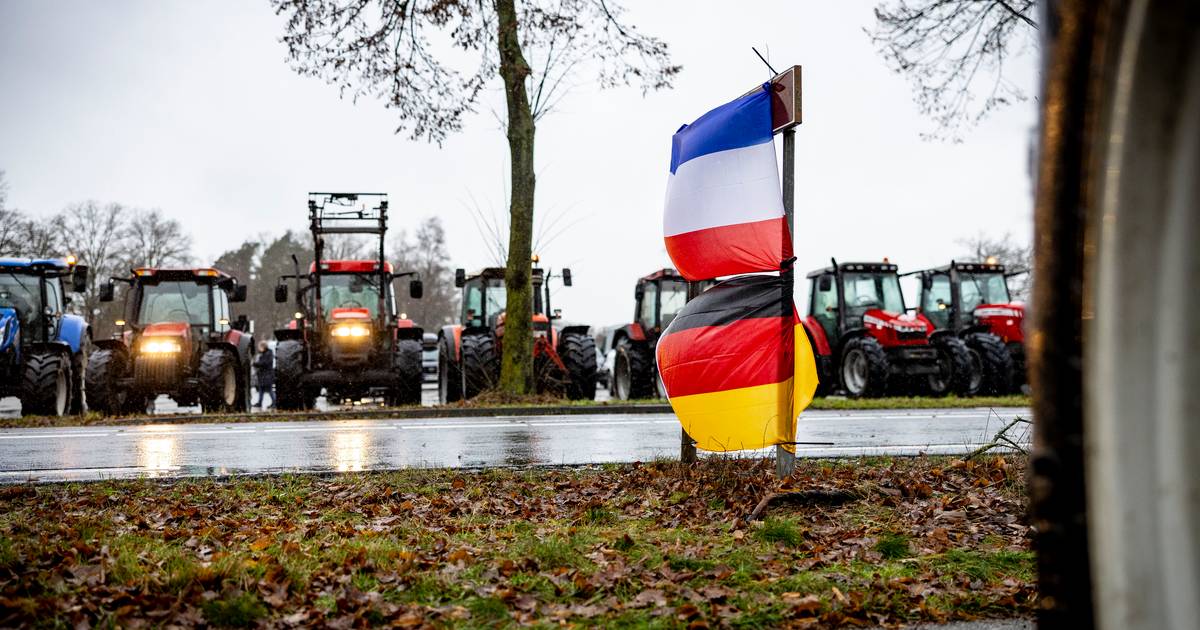 German farmers will paralyze the country on Monday, and road users must take into account delays and inconvenience |  Dinkyland