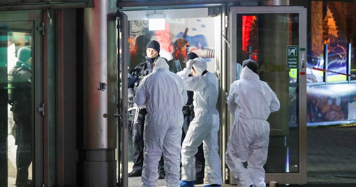 Un siriano (26) è sospettato di aver commesso un duplice attentato a Duisburg: un morto e un’altra vittima che voleva decapitarlo |  al di fuori