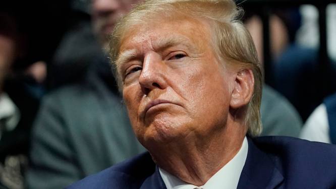 Trump aangeklaagd wegens zwijggeld-affaire