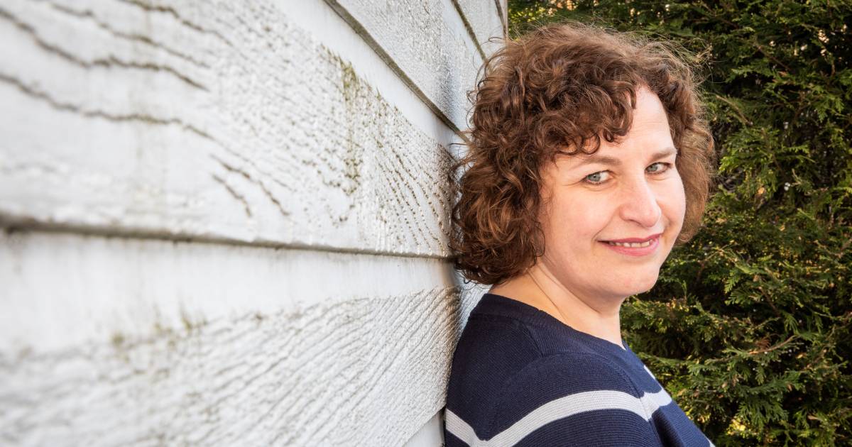 Esther Stui uit Wissenkerke heeft met chicklit ‘Het Rubens meisje’ haar draai gevonden