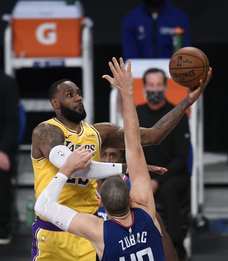 Kampioensringen helpen Lakers niet aan zege op Clippers, Durant belangrijk voor Nets