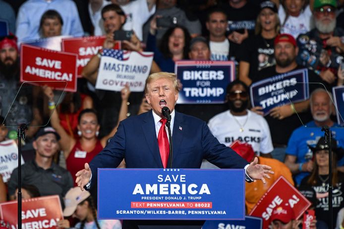 De voormalige Amerikaanse president Donald Trump  tijdens een campagnebijeenkomst in Wilkes-Barre, Pennsylvania. (03/09/22)