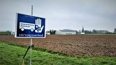 Doolhof aan borden vanwege vervoersverbod na vogelgriep; maar waarom is dit verbod er eigenlijk?